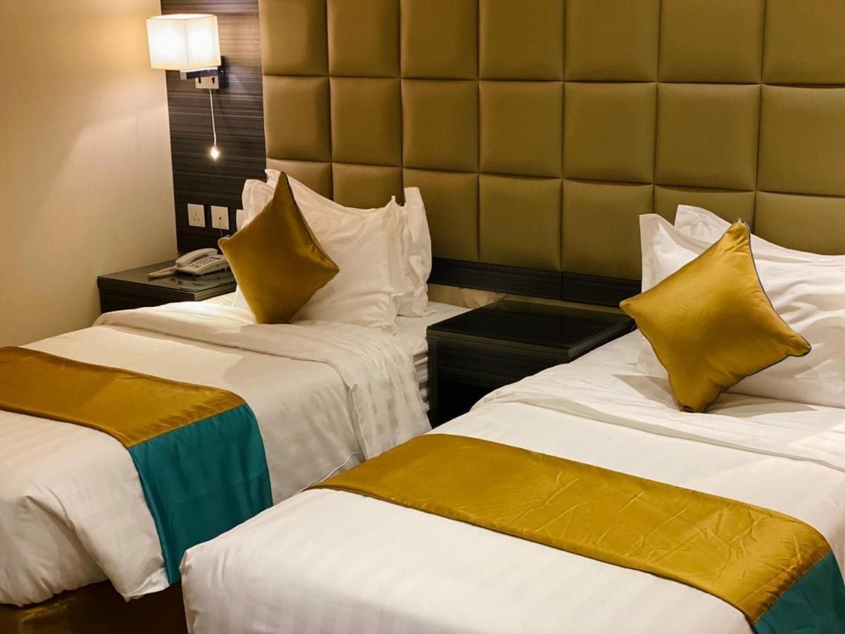 אל-מדינה Y Platinum Hotel מראה חיצוני תמונה