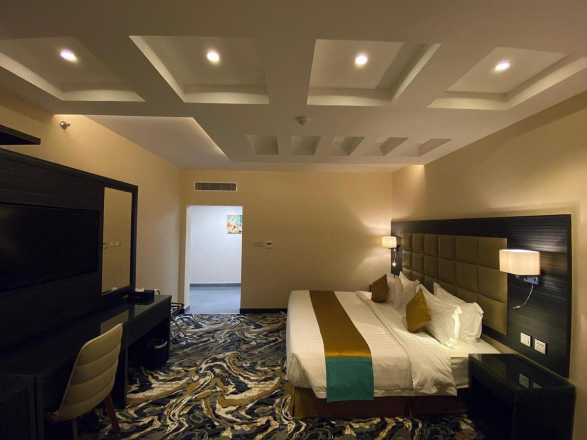 אל-מדינה Y Platinum Hotel מראה חיצוני תמונה