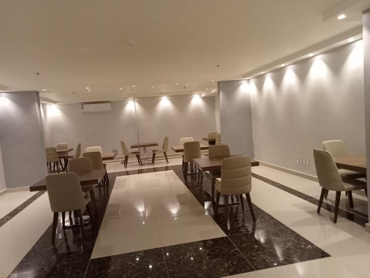 אל-מדינה Y Platinum Hotel מראה חיצוני תמונה
