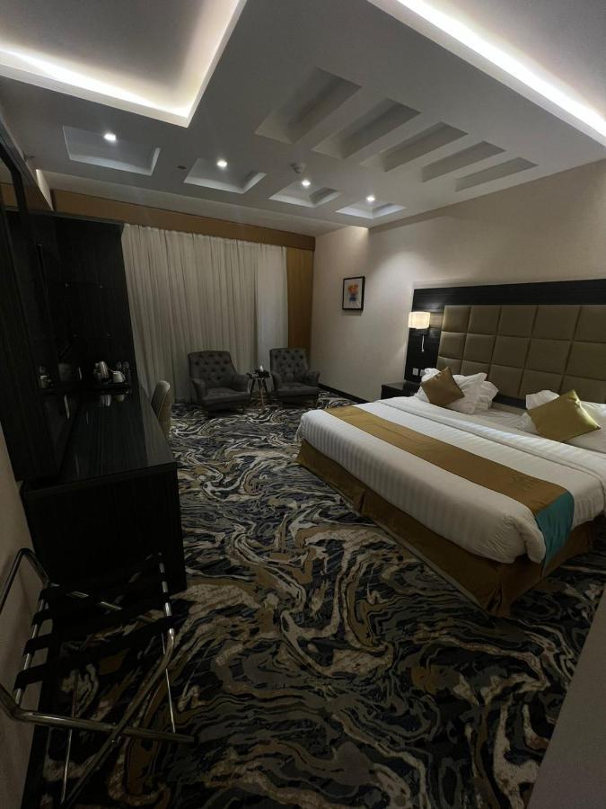 אל-מדינה Y Platinum Hotel מראה חיצוני תמונה