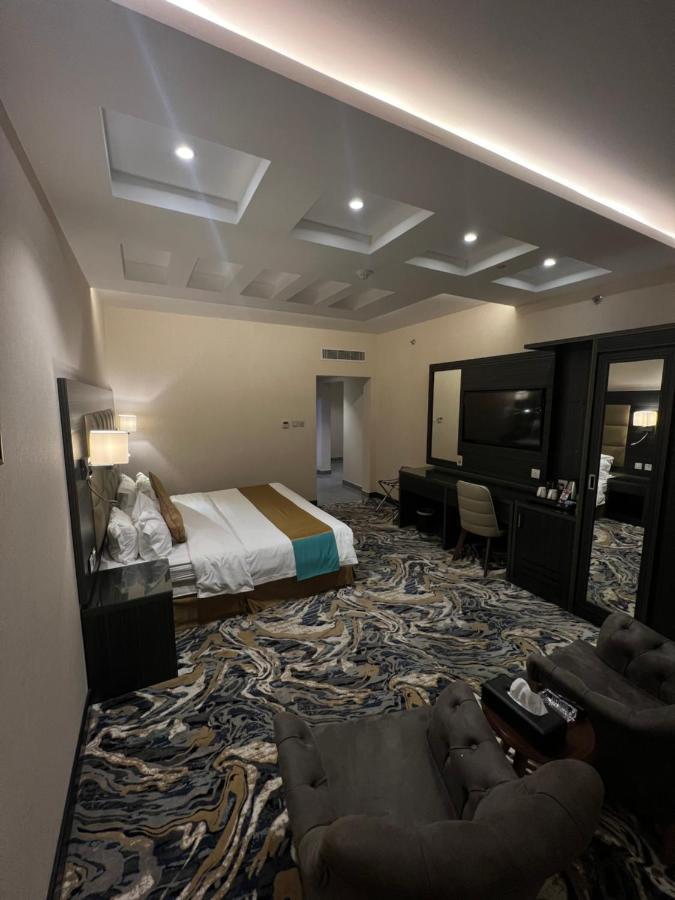 אל-מדינה Y Platinum Hotel מראה חיצוני תמונה